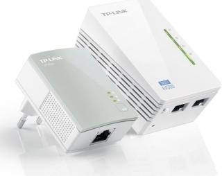 TP-Link 300Mbps AV500 WiFi Powerline Extender Starter Kit (TL-WPA4220KIT) Photo
