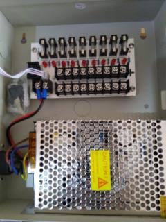 Unbranded Multiview 5 AMP 9 Channel CCTV Power Supply Photo